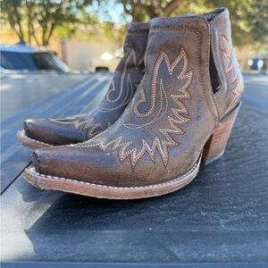 Ariat Tan Leather Western Boots